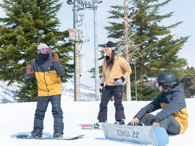 Yuzawa Private Ski Lesson in English, Chinese, and Thai (Includes Round-Trip Transportation) - What good instruction looks like, and where things can go wrong