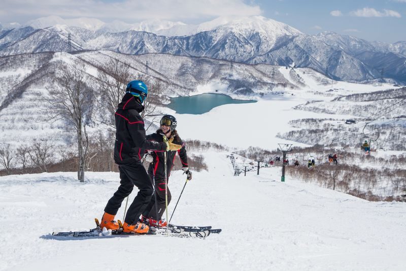 Yuzawa Ski Resorts Chinese & English Ski/Snowboard Private Lesson - What the lesson can teach, and what it cannot promise