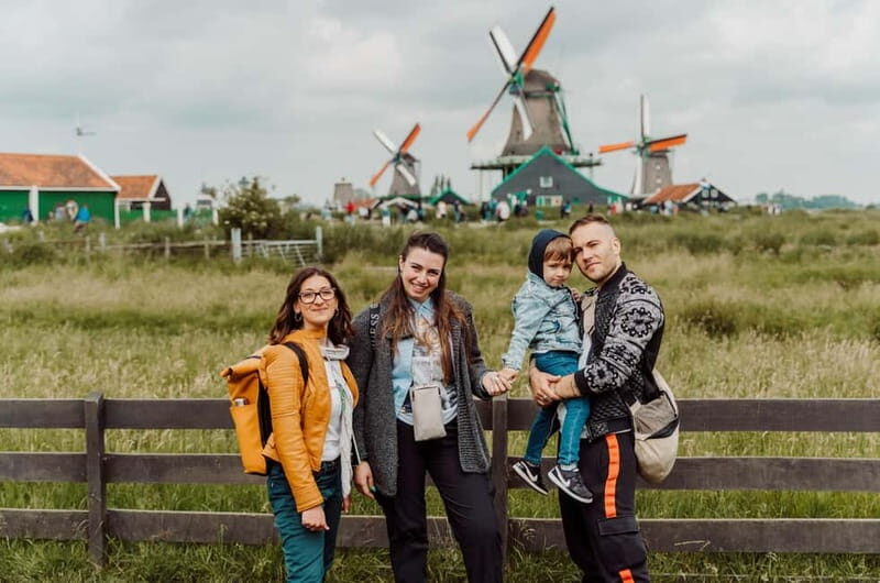 Zaanse Schans: the windmills village tour in Italian - The walk and the main sights