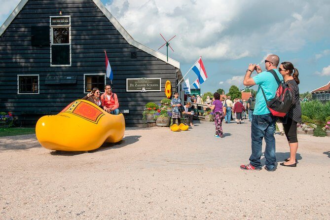 Zaanse Schans Windmills and Cheese Guided Tour from Amsterdam - A Closer Look: What to Expect on the Tour