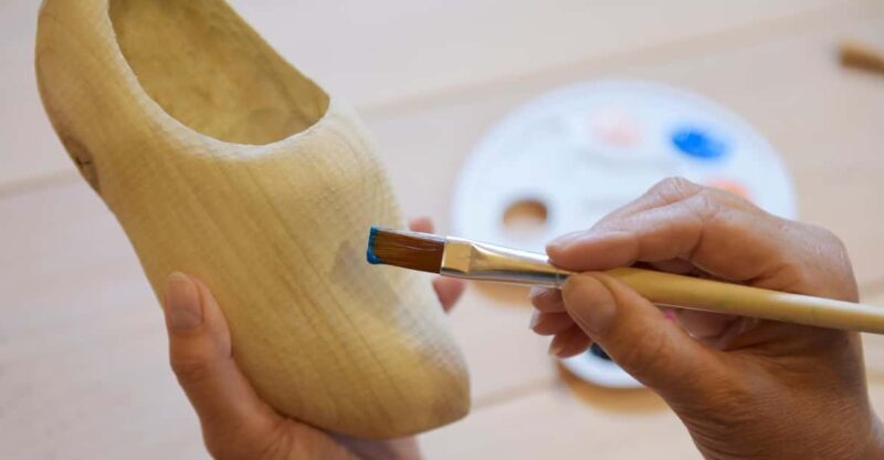 Zaanse Schans: Wooden Shoe Painting Workshop - Key Points