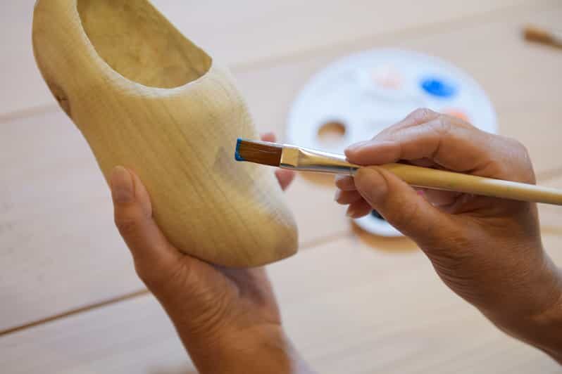 Zaanse Schans: Wooden Shoe Painting Workshop - Authenticity and Value
