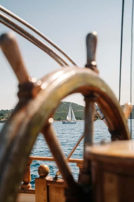 Zadar: Boat Tour with Unlimited Wine & 3 Stops - Authenticity and Atmosphere