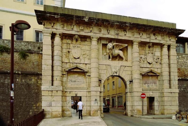 Zadar City Tour 120min Walk - Key Points