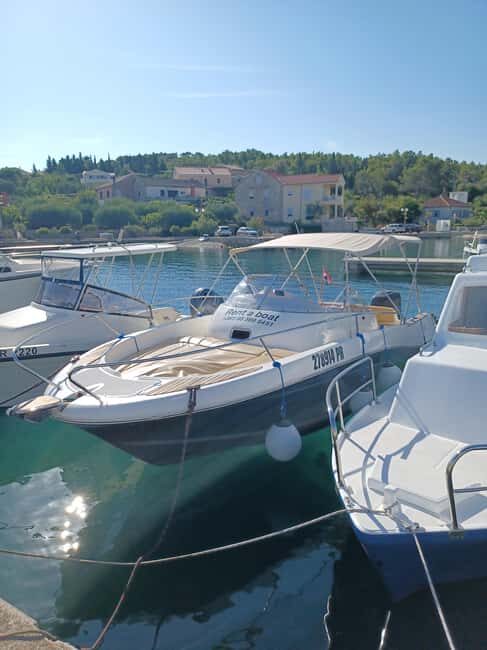 Zadar: Motorboat Jeanneau Cap Camarat 755 Wa 250hp Rental - Key Points