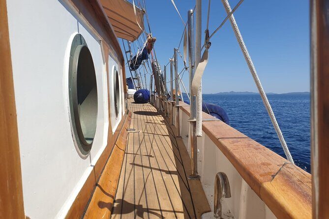 Zadar Private Authentic Wooden Boat tour with unlimited champagne - Introduction: A Unique Croatian Sea Adventure Worth Considering