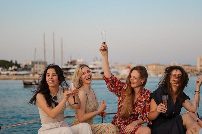 Zadar: Private Sunset Tour With Champagne - Key Points