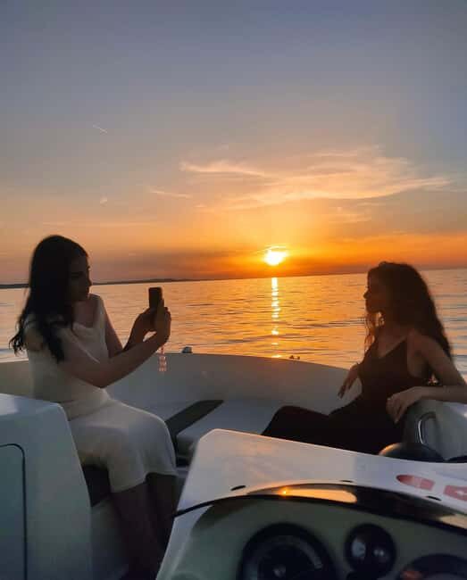 Zadar: Sunset Boat Tour with Unlimited Drinks - Authentic Experiences from Reviews