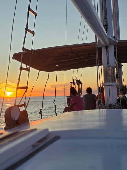 Zadar: Sunset Cruise with unlimited champagne - What to Expect on the Sunset Cruise