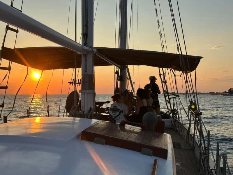Zadar: Sunset Cruise with unlimited champagne - The Itinerary Breakdown