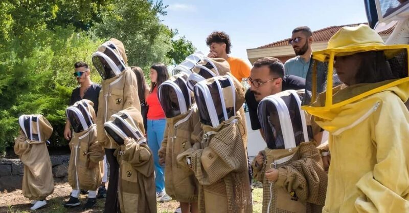 Zafferana Etnea:Honey extraction workshop and honey tasting - Key Points