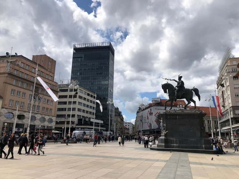 Zagreb: City and WWII Tunnels Walking Tour - Upper Town (Gradec) and Tkalčićeva Street