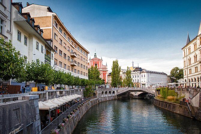 Zagreb : Highlights Walking Tour With A Guide - The Sum Up