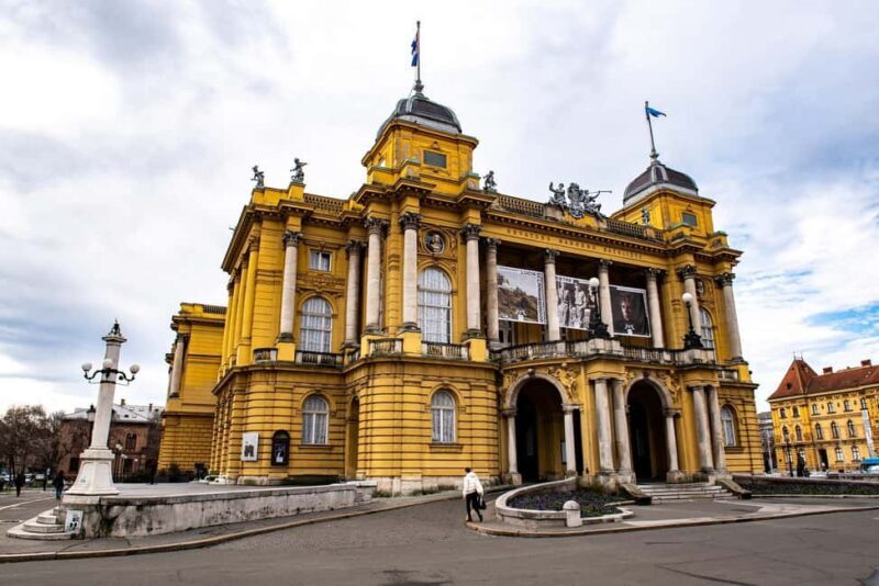 Zagreb: Private Customizable Walking Tour - Key Points