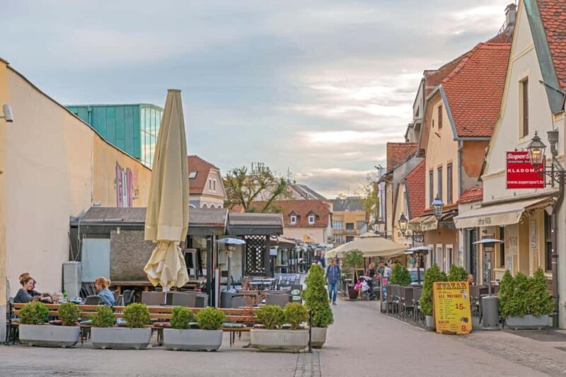 Zagreb: Private Customizable Walking Tour - FAQ