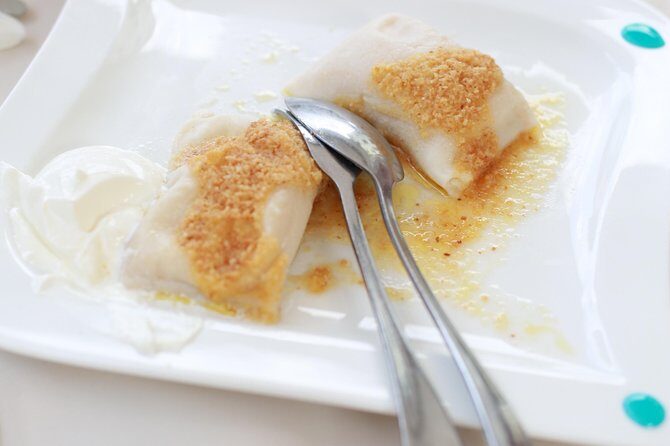 Zagreb: Restaurants, Food & Old Town Walking Tour - End of the Tour: Regional Desserts and Wine