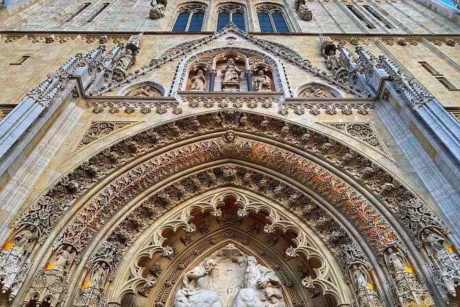 Zagreb Unveiled: Private walking tour with a local guide - FAQ