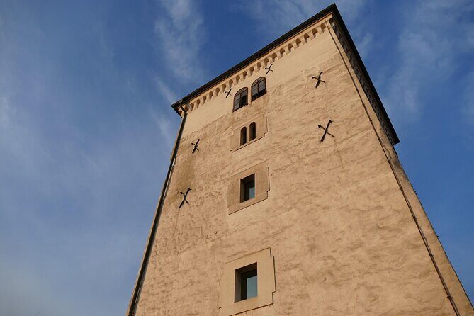 Zagreb Walking History Tour - Key Points