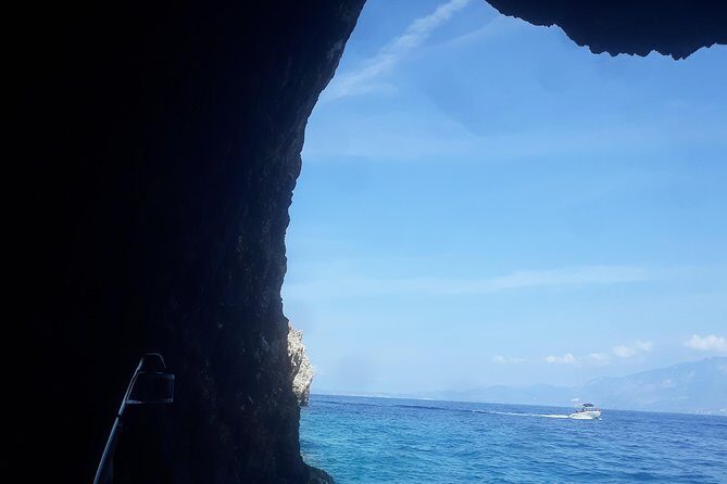 Zakynthos Navagio View - Boatrip, Caves & Xigia Beach exploration - FAQ