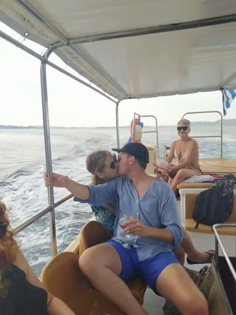 Zakynthos: Sunset Cruise to Myzithres with Wine & transfer - FAQ