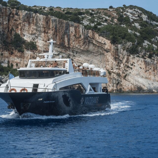 Zakynthos: VIP Cruise around the island by the Royal Yachts - Key Points