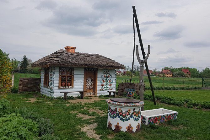 Zalipie- painted village, private tour from Krakow - In-Depth Look at Zalipie- The Painted Village