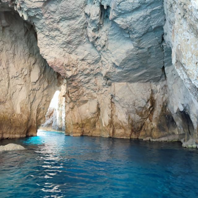 Zante Private Cruise Turtle Island, Keri Caves & Mizithres - FAQs