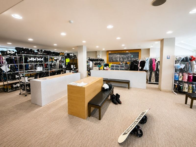 Zao Onsen Ski Resort | Ski Equipment Rental - A practical base for a day at Zao