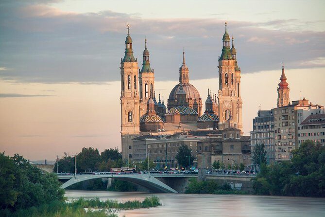 Zaragoza: Private Tour with a Local Guide - Why This Tour Stands Out
