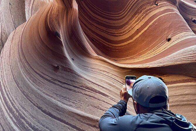Zebra Slot Canyon Hiking Tour in Escalante - What Guides Bring to the Experience