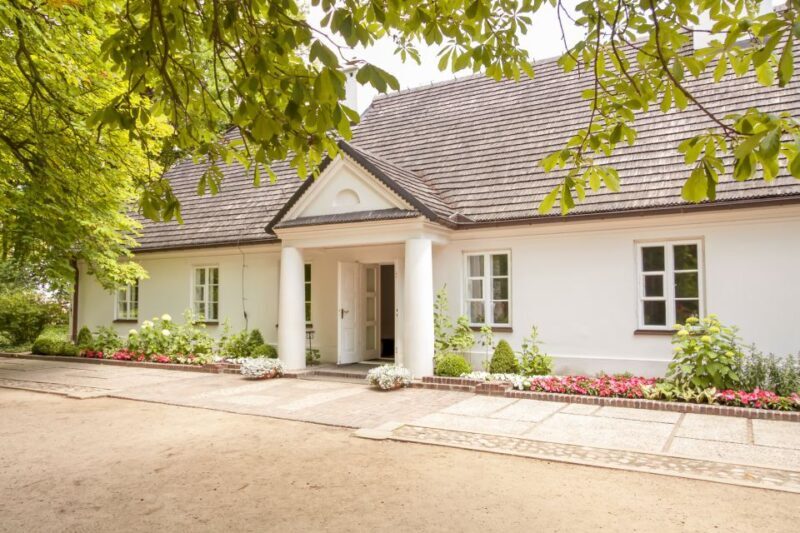 Zelazowa Wola: Frederic Chopin Half-Day Private Tour - Key Points