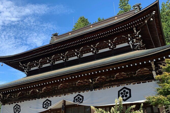 Zen Meditation and Higashiyama Temples Walking Tour - Higashiyama Walking Course and the Temples