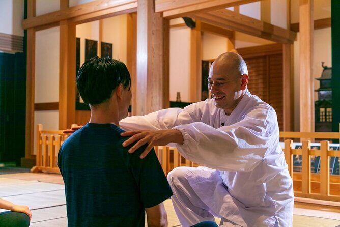 ZEN Meditation with a Japanese Monk in Odawara Castle - A Closer Look at the Experience
