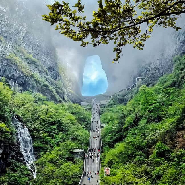 Zhangjiajie: Yellow Dragon Cave, Tianmen Mountain & Show - FAQ