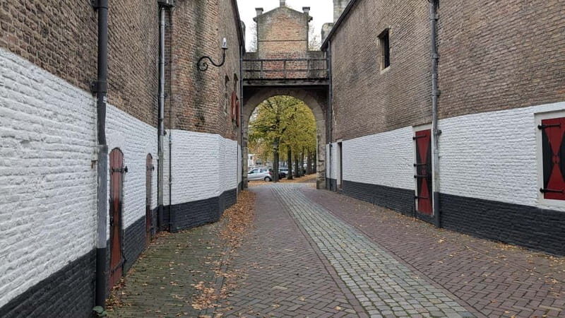 Zierikzee: Guided Walking Tour - Exploring Zierikzee: Guided Walking Tour