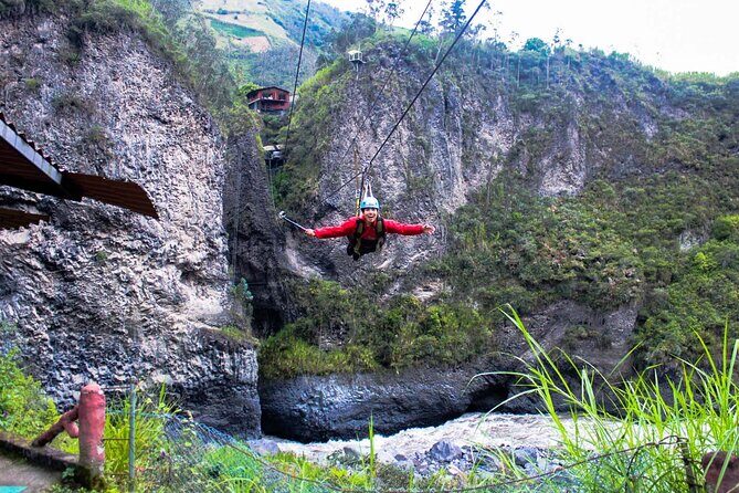 ZIP LINE 350mts. NEAR TO AN AMAZING CANYON - Key Points