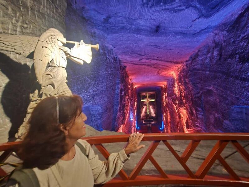 Zipaquirá Cathedral of Salt + Lunch at Andrés Carne de Res - Experience the Wonders of Zipaquirá and Bogotá in a Day