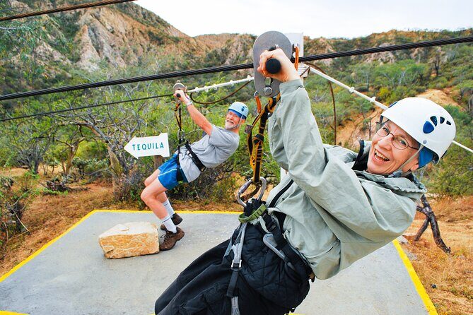 Zipline Extreme at Canopy Costa Azul: suspension bridge, rappel and ziplines - Key Points