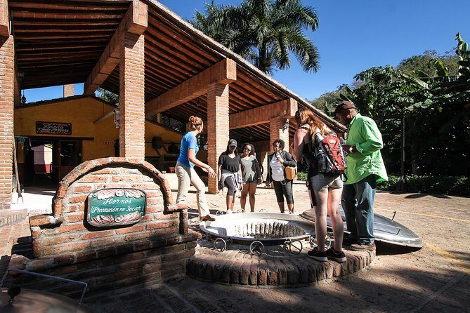 Ziplines and mezcal tasting - The Value of the Experience