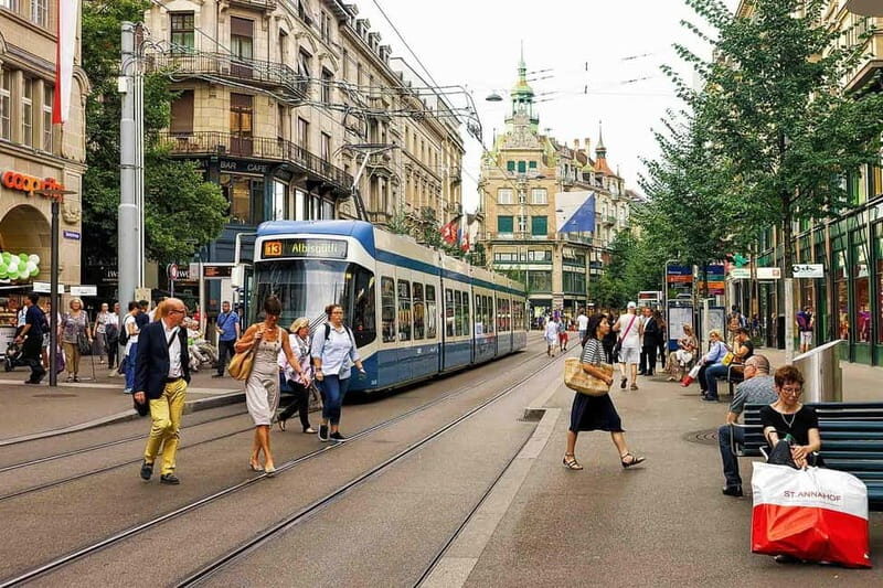 Zurich: Airport Layover Tour, Top Attractions by Private Car - Analyzing the Value