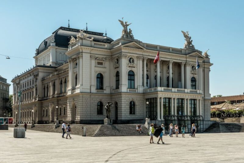 Zurich: City Top Attractions Tour by Bus with Audio Guide - A Closer Look at the Zurich Bus Tour