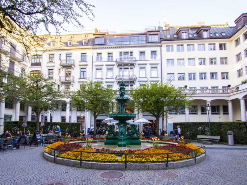 Zurich: Exclusive Swiss Banking Tour with a Local - What to Expect from the Zurich Banking Tour