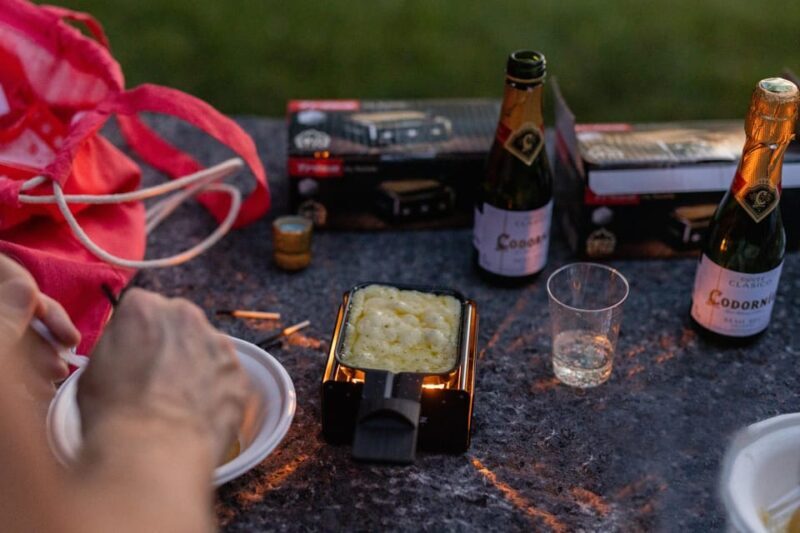Zurich: LGBTQ city tour through Zurich incl. raclette - Outdoor Raclette: A Swiss Tradition Under the Stars