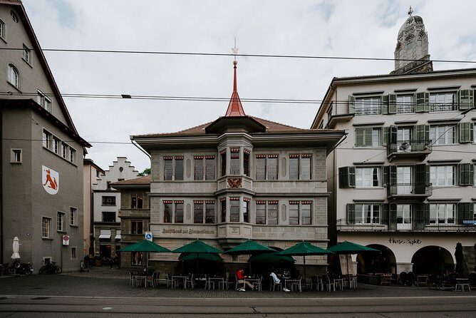 Zurich Old Town Treasures: A Timeless Journey - Exploring Zurich’s Old Town: What to Expect