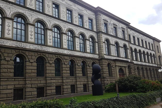 Zürich Private Walking Half-Day Trip with optional Lake Cruise - FAQ
