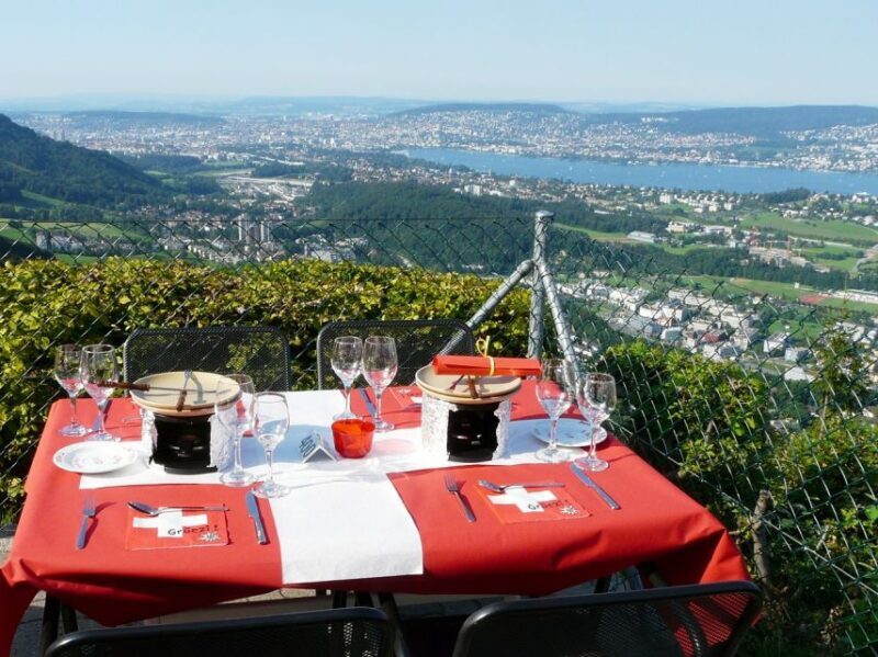 Zurich: Sightseeing and Gourmet Tour with Cheese Fondue - The Experience in Detail