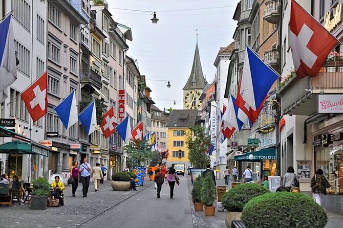 Zurich Small-Group Walking Tour Including a Lake Cruise - A Closer Look at Zurich’s Top Sights